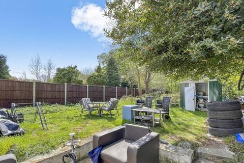 37 Whitchurch Gardens, Edgware, HA8 6PF