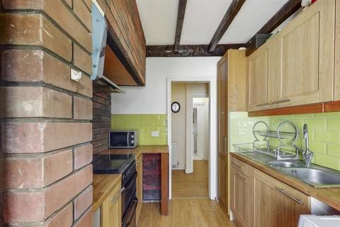 37 Whitchurch Gardens, Edgware, HA8 6PF