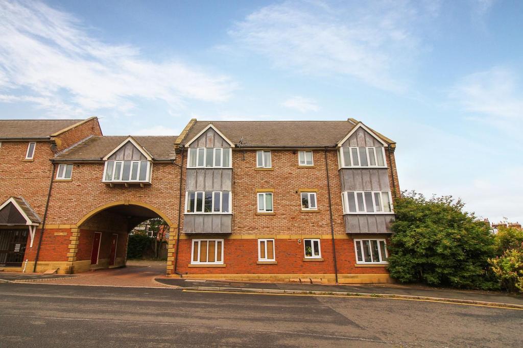 Oxford Street, Tynemouth, North Shields 2 bed flat £950 pcm (£219 pw)