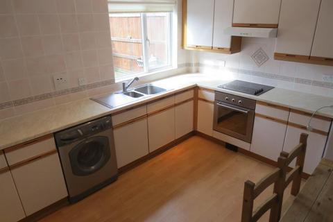 2 bedroom flat for sale, Campion Gardens, Windy Nook, Gateshead, NE10 9RG
