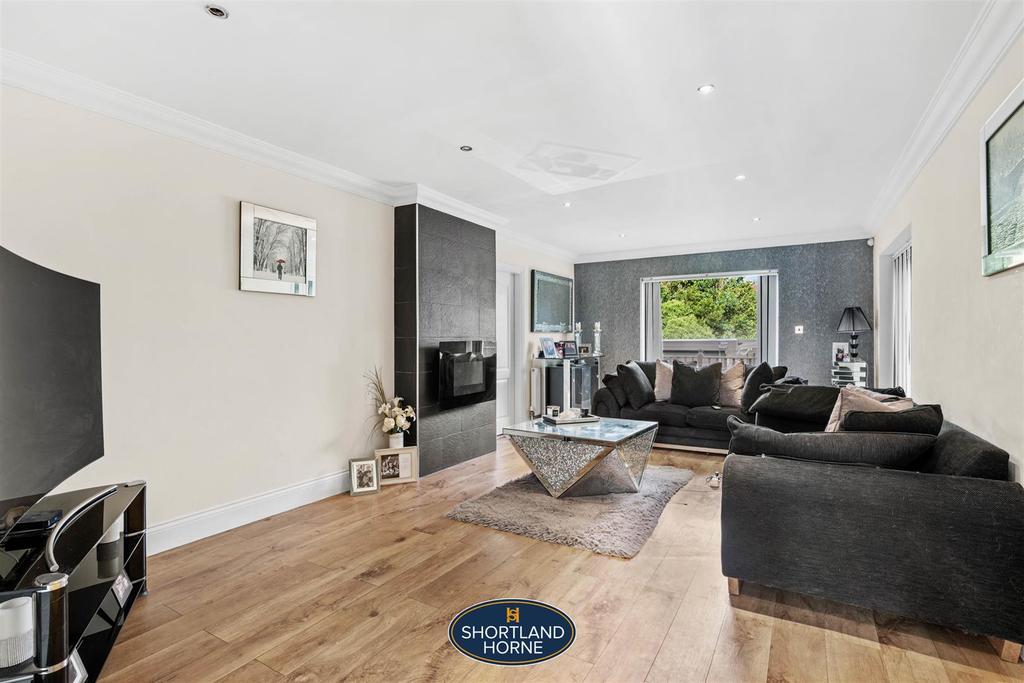 Ainsbury Road, Canley Gardens, Coventry 4 bed detached house for sale