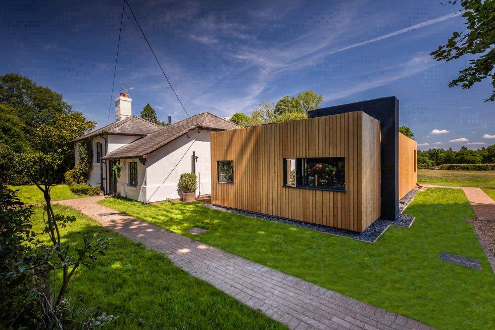 Telegraph Lane, Four Marks, Alton, Hampshire, GU34 4 bed detached house