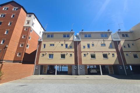4 bedroom terraced house for sale - Swan Quay, North Shields, Tyne and Wear