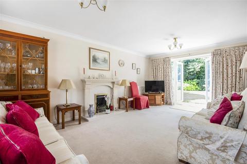 4 bedroom detached house for sale - Orwell Close, Caversham Heights, Reading RG4 7PU