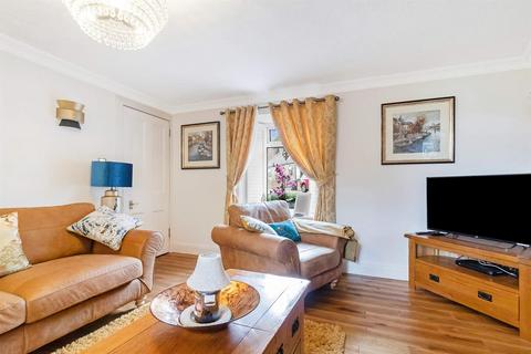 34 Back Loan, Milnathort, Kinross, KY13 9YJ