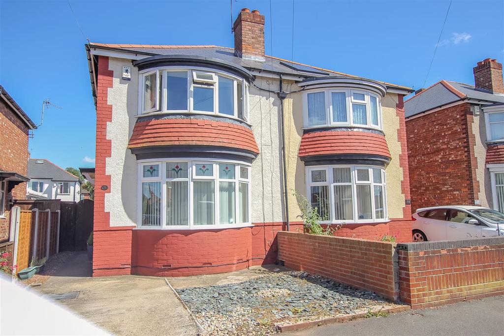 Park Crescent, Darlington 2 bed semidetached house for sale £130,000