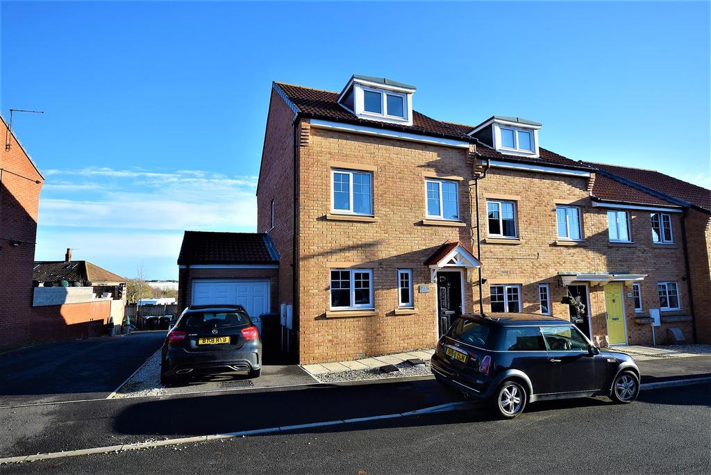Hanover Crescent, Shotton Colliery, Durham 3 bed townhouse for sale £139,950
