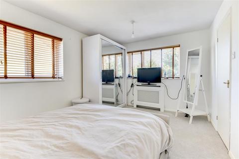 34 Bellview Road, Worthing, BN13 1HA