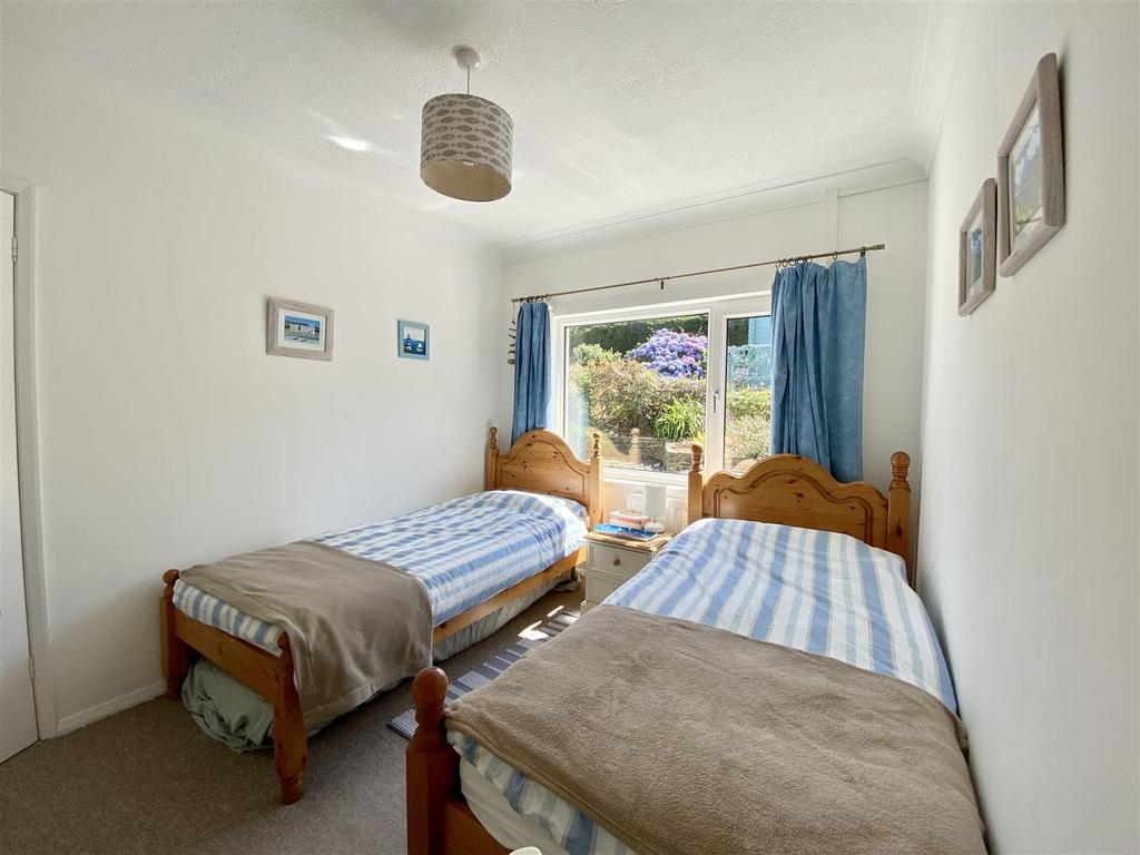 Bedroom 3 (Rear)