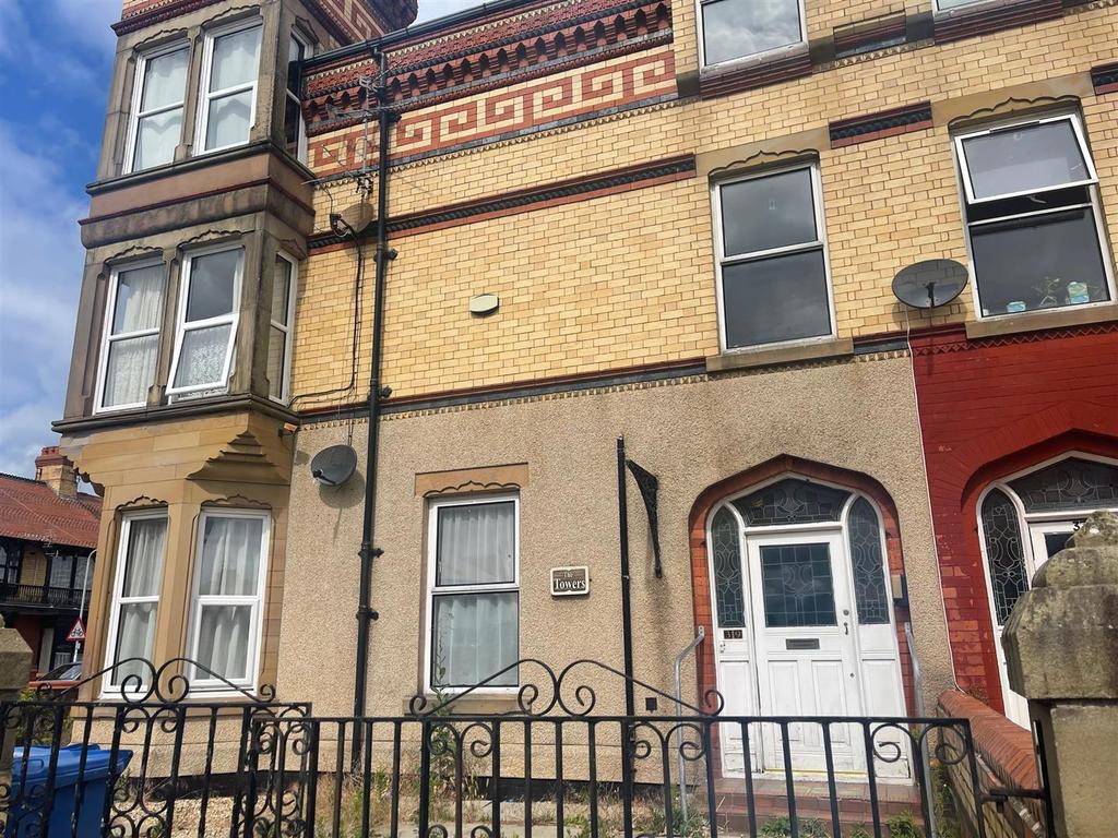 Seabank Road, Rhyl 1 bed property £430 pcm (£99 pw)