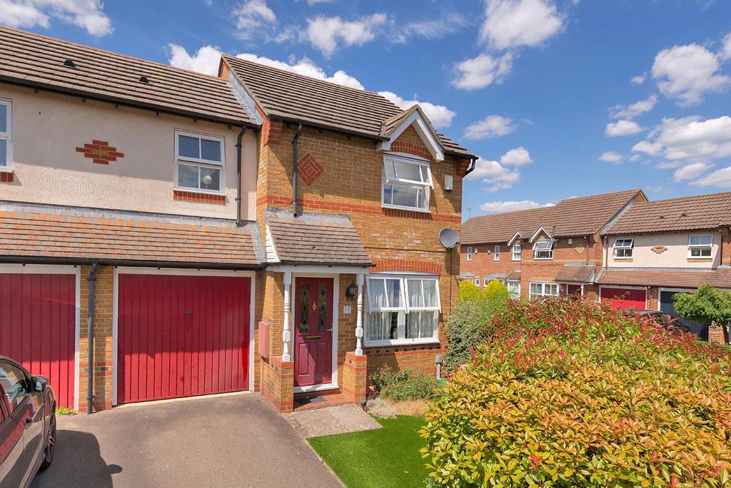 Clover Way, Paddock Wood, Tonbridge 3 bed semidetached house £425,000