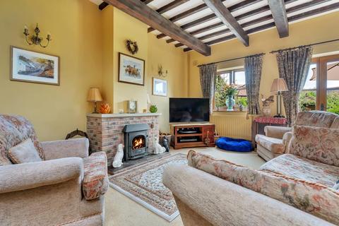 Barn End Hill Road, Orston, Nottingham, NG13 9ND