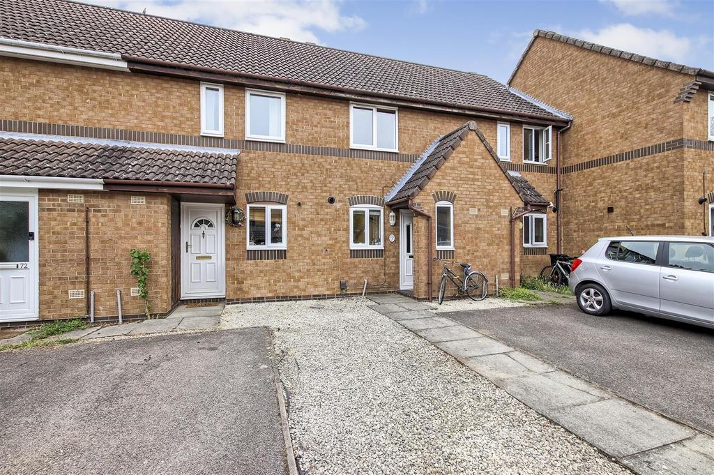 Lucerne Close, Cambridge 2 bed terraced house £1,300 pcm (£300 pw)