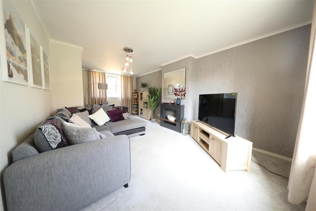 Hartoft Road, Hull 2 bed semidetached house £150,000