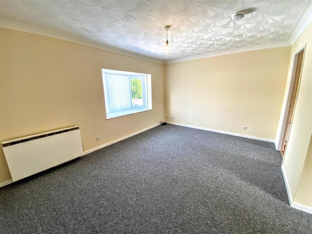 Gregory Court, Newton Aycliffe 1 bed flat £400 pcm (£92 pw)