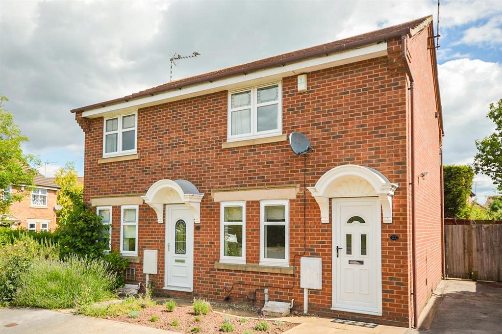 Rossett Close Gamston Nottingham 2 bed townhouse £895 pcm (£207 pw)