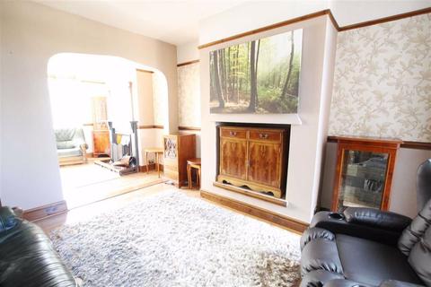 239 Chester Road, Oakenholt, Flint, CH6 5ED