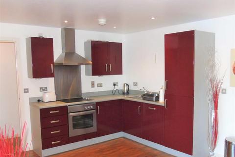1 bedroom apartment for sale - South Quay, Kings Road, Marina, Swansea
