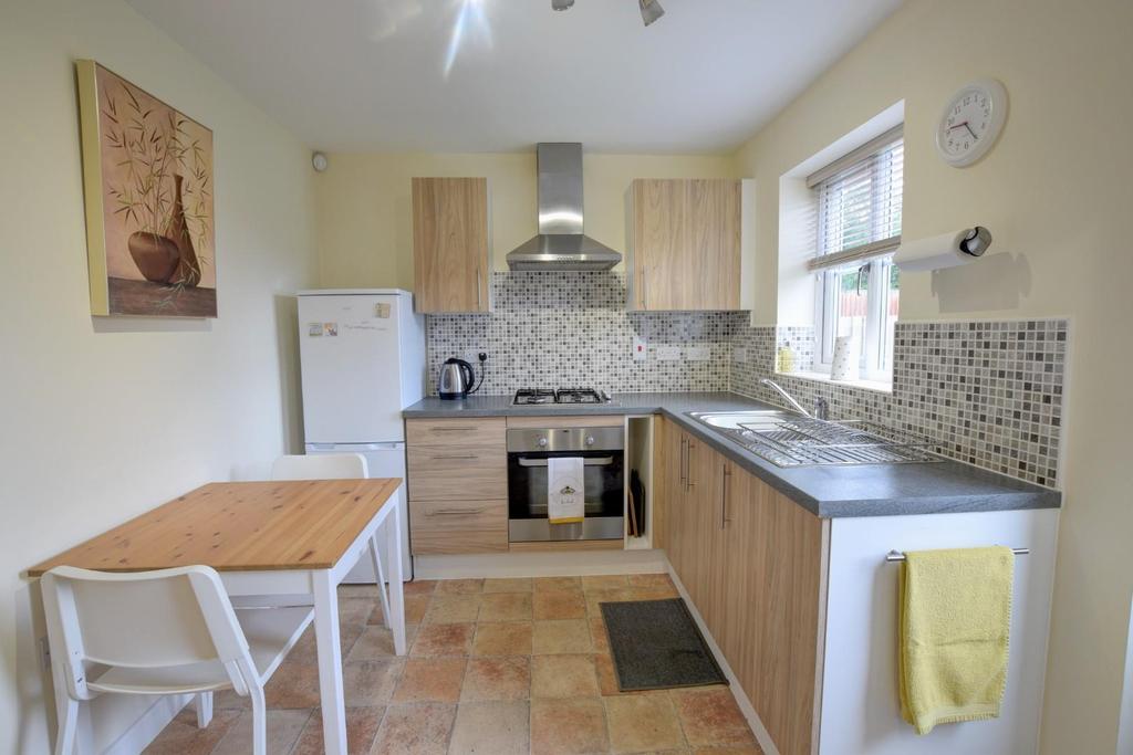 Ribble Avenue, Burnley 2 bed terraced house £120,000