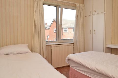 245 Fields New Road, Chadderton, Oldham, OL9 8NZ
