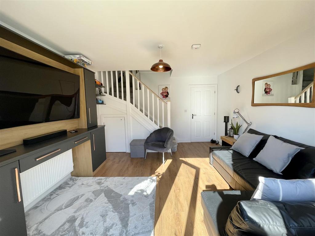 Pennant Drive, Halesowen 2 bed semidetached house £220,000