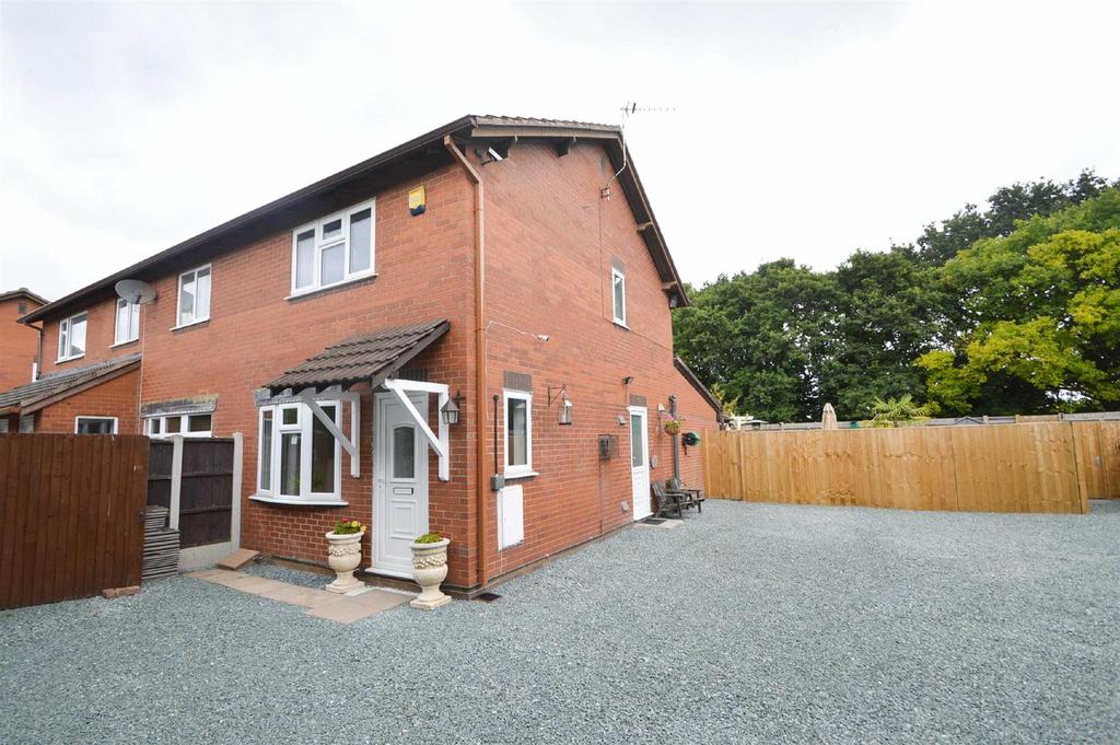 Rowton Road, Sutton Farm, Shrewsbury 2 bed semidetached house £230,000