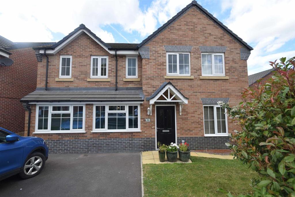 Dove Close, Sutton Grange, Shrewsbury 5 bed detached house £450,000