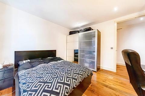 2 bedroom flat for sale, Netley Street, London NW1