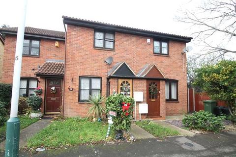 2 bedroom house to rent, Mansard Close, Hornchurch, Essex, RM12