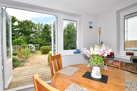 70a Coast Drive, Greatstone, New Romney, TN28 8NR