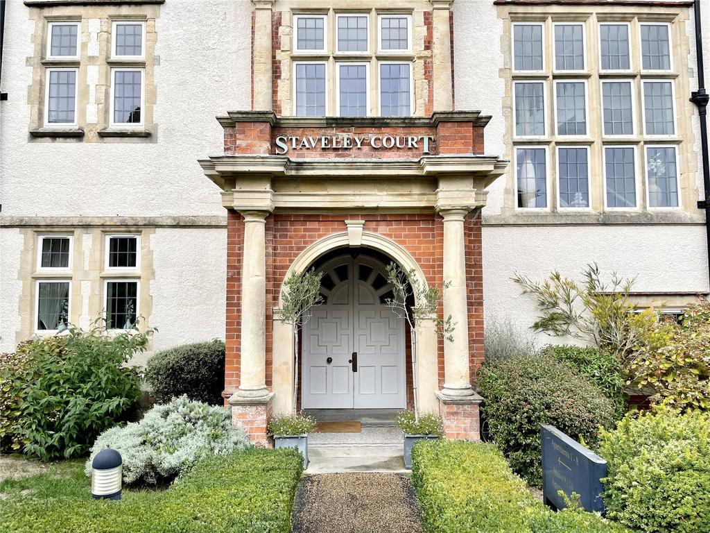 Staveley Court, 9 Staveley Road... 2 bed apartment £335,000