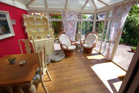 2 bedroom cottage for sale - Nab Cottage, Newnham