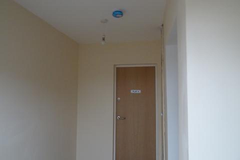 2 bedroom flat to rent - BARRY STREET, BRADFORD 1, West Yorkshire, BD1