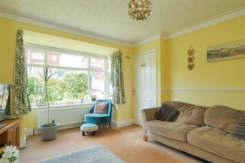 3 bedroom semi-detached house for sale - Hare Park Mount, Farnley, LS12 5LR