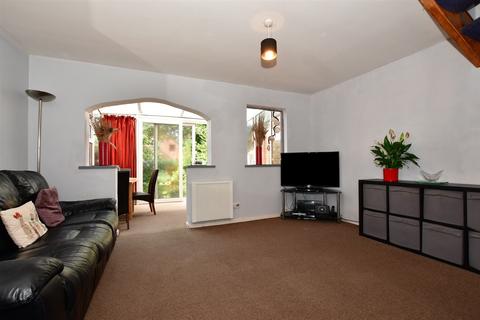 58 Whitecroft, Swanley, BR8 7YJ