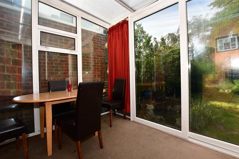 58 Whitecroft, Swanley, BR8 7YJ