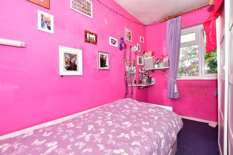 58 Whitecroft, Swanley, BR8 7YJ