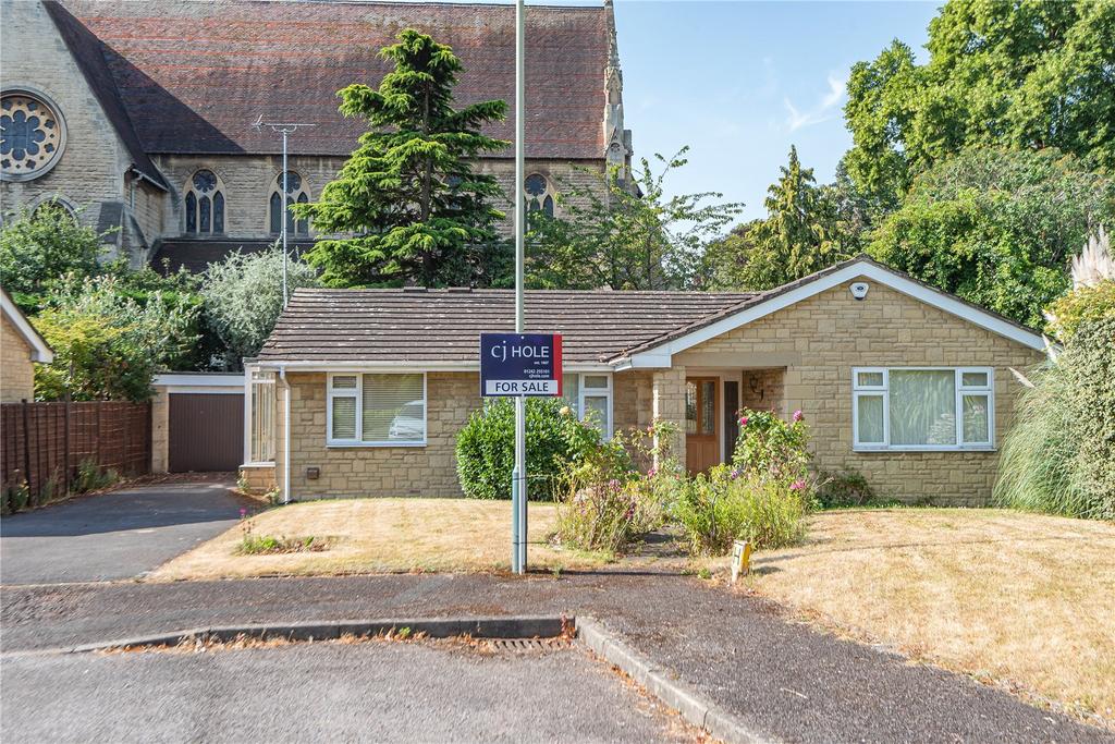 St Annes Close, Cheltenham, GL52 3 bed bungalow for sale £525,000