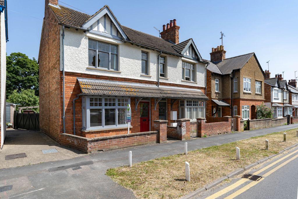 Conduit Road, Stamford PE9 1QQ 3 bed semidetached house to rent £