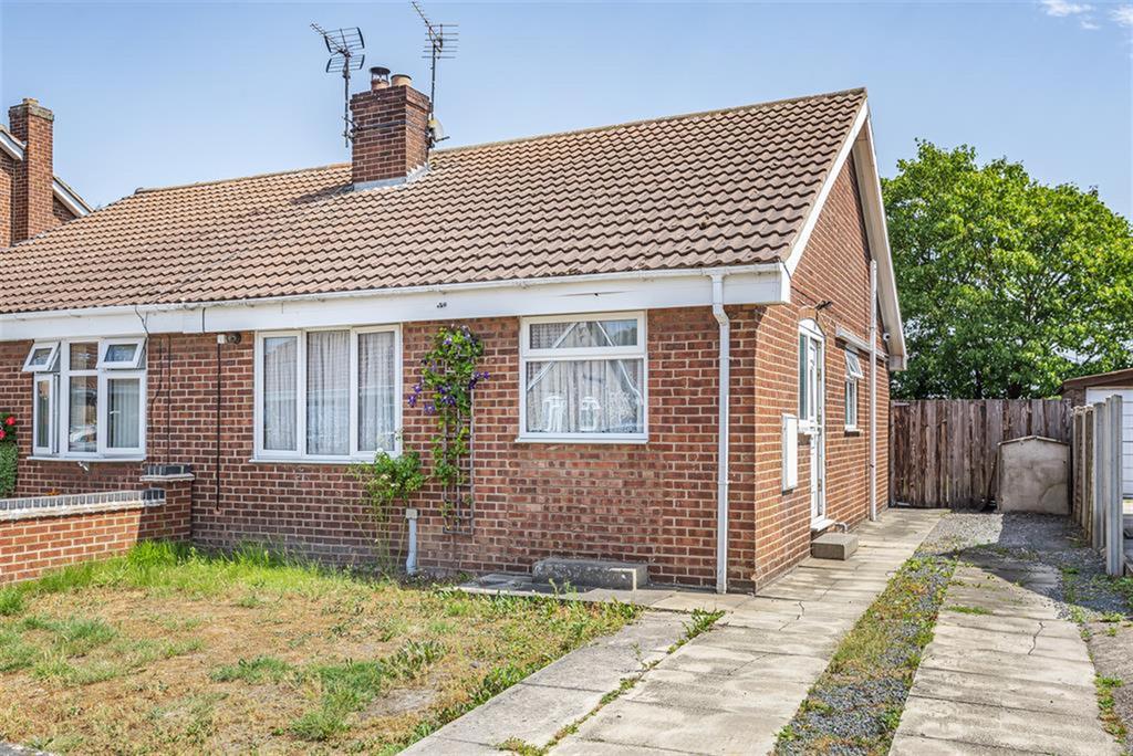 Sycamore Road, Barlby, Selby, YO8 5XD 2 bed detached house £185,000