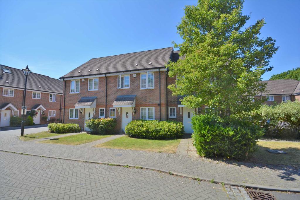 Brudenell Close, Amersham 2 bed terraced house £450,000
