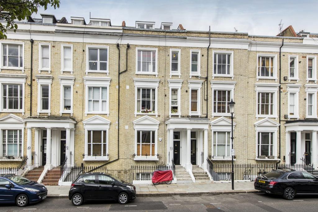 Eardley Crescent, Earls Court 2 bed apartment - £2,708 pcm (£625 pw)