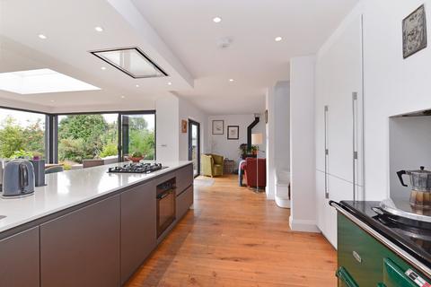 11 Binscombe Lane, Farncombe, Godalming, GU7 3PN