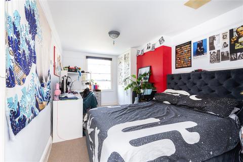 3 bedroom apartment to rent, Aubert Park, London, N5