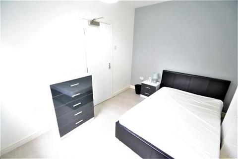 5 Crosby View, Leeds, LS11 9NB