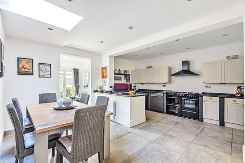 31 Winterdown Road, Esher, KT10 8LJ