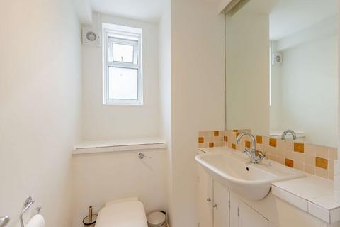 2 bedroom flat to rent, 161 Fulham Road SW3