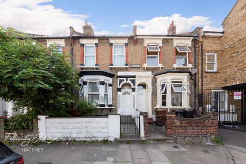 147 Roding Road, London, E5 0DR