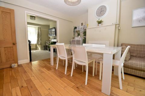 3 bedroom semi-detached house to rent, Parkland Drive, Oadby, Leicestershire