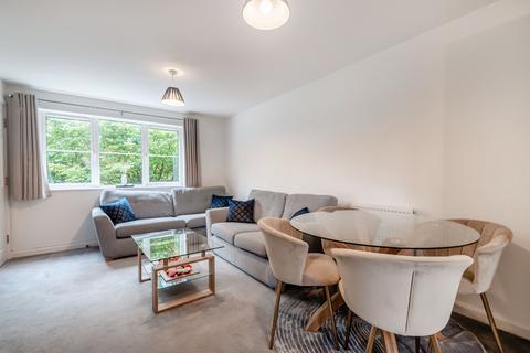 42 Applefield, Amersham, HP7 9NF